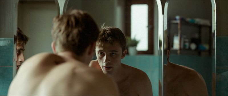 jouer-avec-le-feu-photo-2-2024-felicita-curiosa-films-france-3-cinema