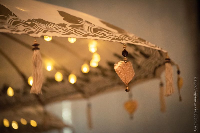 18silence-2983_wsignee