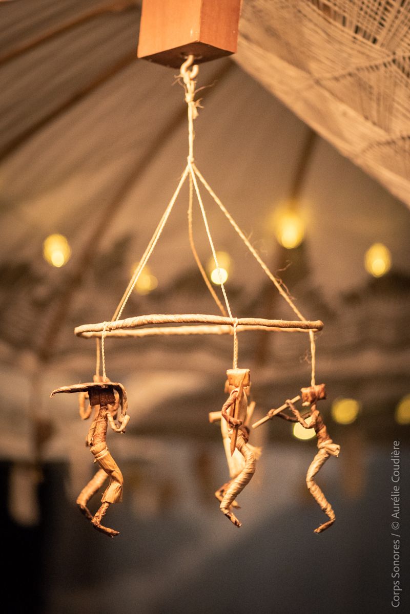 21silence-2992_wsignee