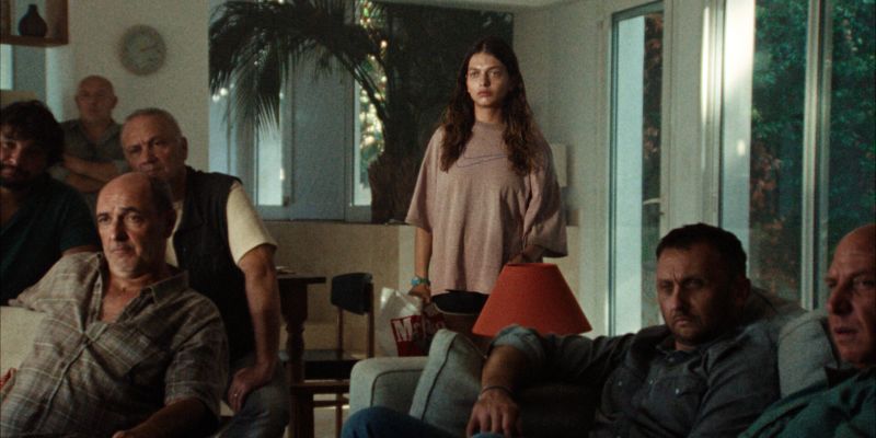 photo-2-le-royaume-2024-chi-fou-mi-productions-1920x960