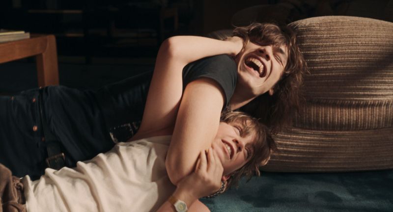 juste-une-illusion-6-c-2026-adnp-ten-cinema-gaumont-tf1-films-production-quad-ten