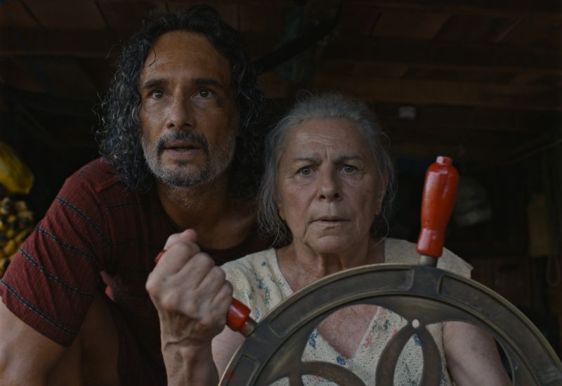 o-ultimo-azul-2-guillermo-garza-desvia