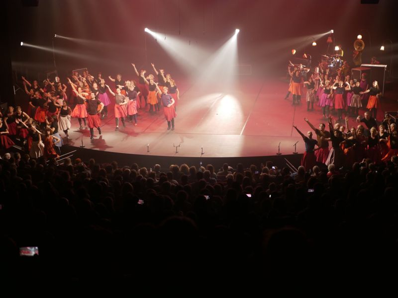 let-s-move-a-la-faiencerie-30-ans-du-theatre-florence-cassin-27