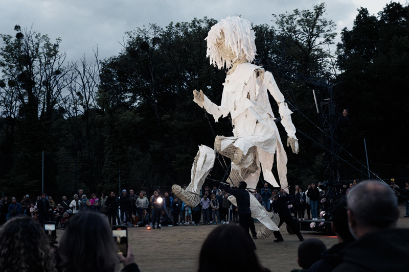 8-ciel-hommedebout-souimanage-bel-elan-copryright-bastien-clochard.jpg